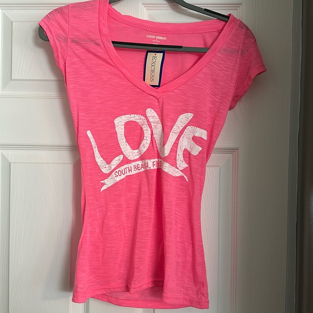 NWT Pink Love Graphic Tee